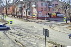 Encruzilhada das ruas Gorno-Altaiskaya e 8 de março. Webcams de Biysk