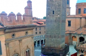 Torre de Asinelli e Torre de Garisenda. Webcams de Bolonha