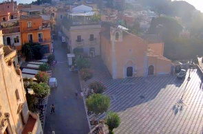 Praça 9 de Abril. Webcams online em Taormina