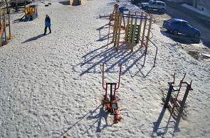 Rua Nagovitsyna. Parque infantil. Ângulo 2. Webcams Mozhga online