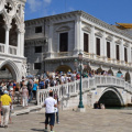 Taxa de turismo pode ser introduzida em Veneza