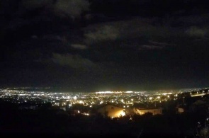 Vista da cidade de Patras e do Golfo de Patras. Webcams Peloponeso