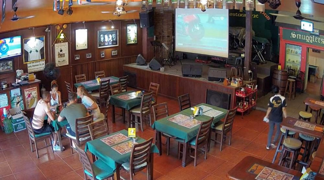Trevo irlandês do bar. Webcams em Samui online