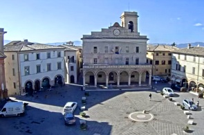 Vista da praça da cidade e da prefeitura. Webcams Perugia