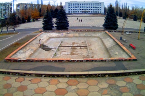 Praça Lenin (vista do Palácio da Cultura). Webcam de limite online