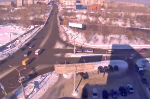 Encruzilhada das ruas Ostrovsky e Serov. Nizhny Tagil webcam online