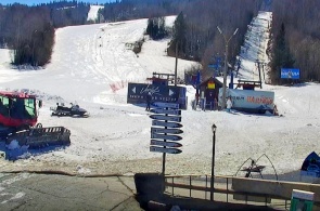Monte Sobolinaya. Vista de Pologaya e da pista de treinamento. Webcams de Baikalsk