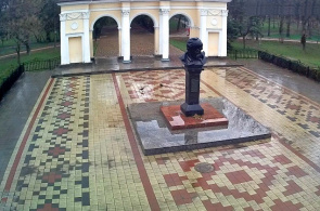 Monumento a Taras Shevchenko. Webcam Simferopol online