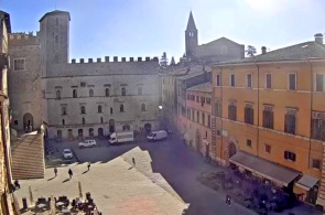 Vista da Piazza del Popolo. Webcams Perugia