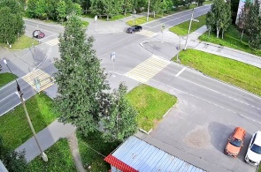 Encruzilhada de Construtores - ruas Lomonosov. Webcams Polyarnye Zori