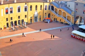 Vista da Encosta (Praça da cidade). Webcams Ferrara