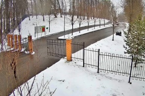 Rua Sovetskaya. Entrada para o Parque Lyamin. Webcams Yakhroma online
