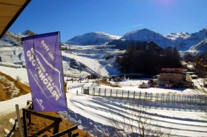 Vista da estância de esqui de Prato Nevoso. Webcams Cuneo
