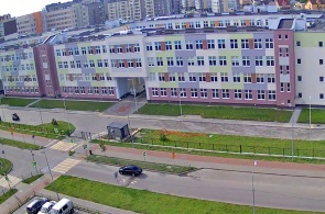 Construção de uma escola na rua. Alvorecer. Ver 2. Webcams de Kaliningrado