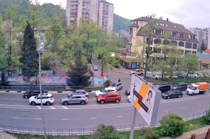 Rodovia Batumi perto de Kerama Marazzi. Webcams Dagomys