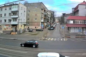 Encruzilhada das ruas Sovetsky Prospekt e Uralskaya. Webcams Kaliningrado online